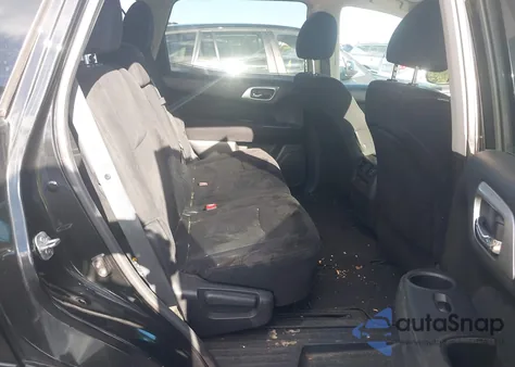 2015 Nissan Pathfinder S из США, поврежденный, VIN 5N1AR2MN2FC668137